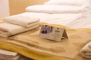 Отели типа «постель и завтрак» Garden Lounge Hotel Ереван Двухместный номер Делюкс с 1 кроватью или 2 отдельными кроватями-13