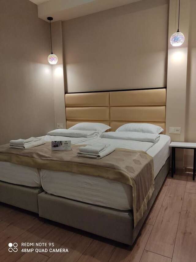 Отели типа «постель и завтрак» Garden Lounge Hotel Ереван-12