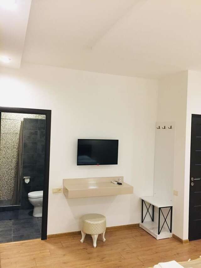 Отели типа «постель и завтрак» Garden Lounge Hotel Ереван-30